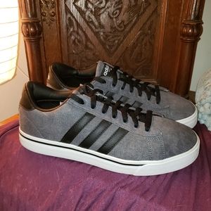 Adidas Men's AW4314 9 Neo Gray like new